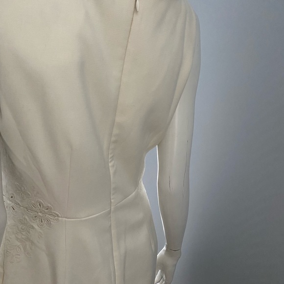 *NWT* Ann Taylor Laser Cut Floral Sheath Dress - Picture 3 of 7